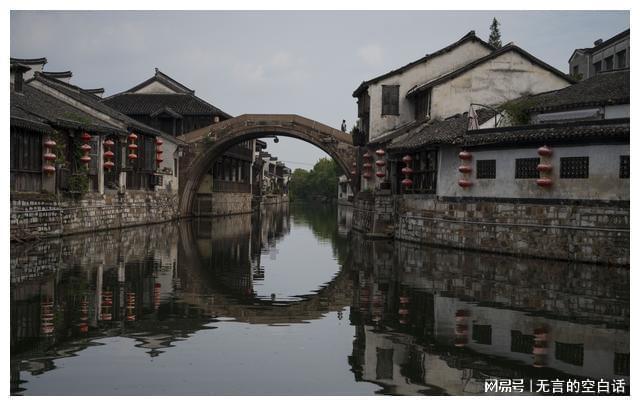 美丽的铅笔裙